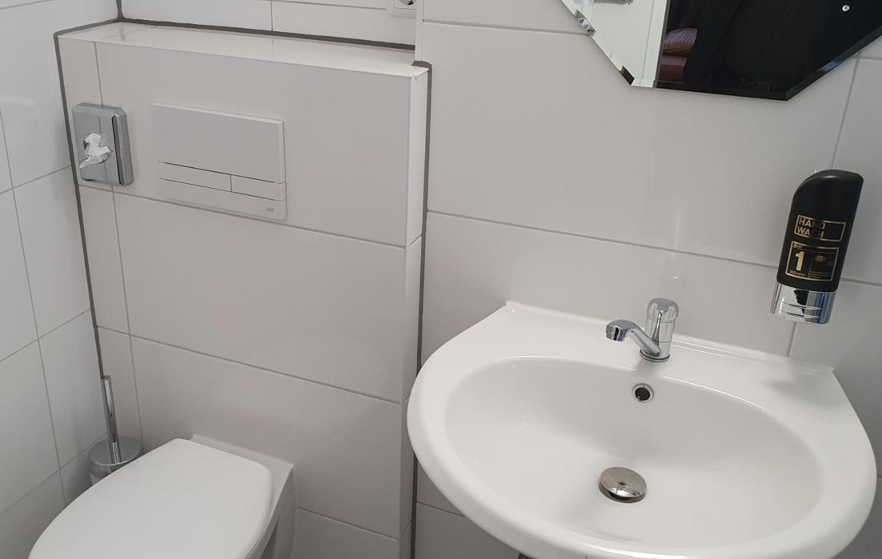 Hotel Berkut Fürth Esterno foto