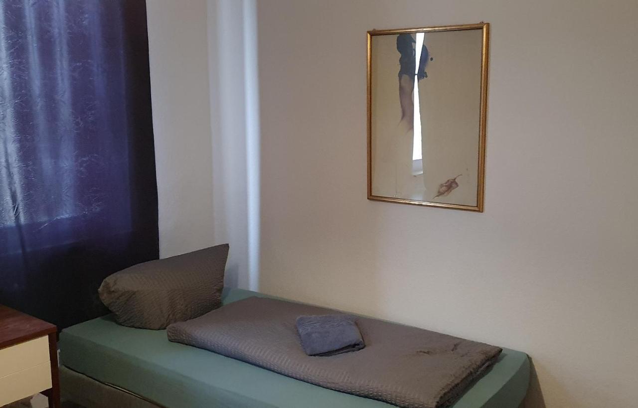 Hotel Berkut Fürth Esterno foto